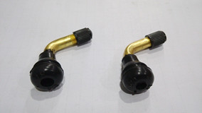 PVR70（加長(zhǎng)）銅彎中號(hào)氣門嘴